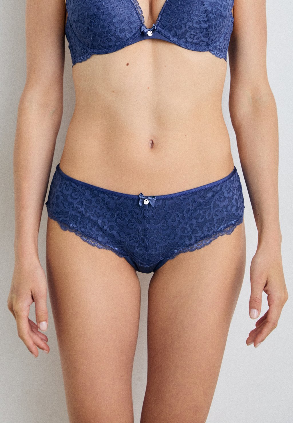 

Трусы-брифы MARINE BRAZILIAN Hunkemöller, темно-синий