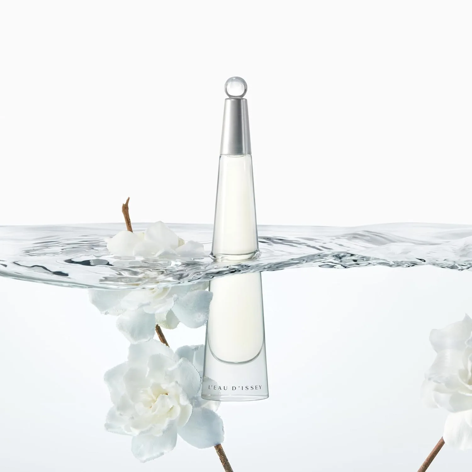 Увлажняющий лосьон для тела Issey Miyake L'Eau D'Issy для женщин, 170 мл. — фото 4