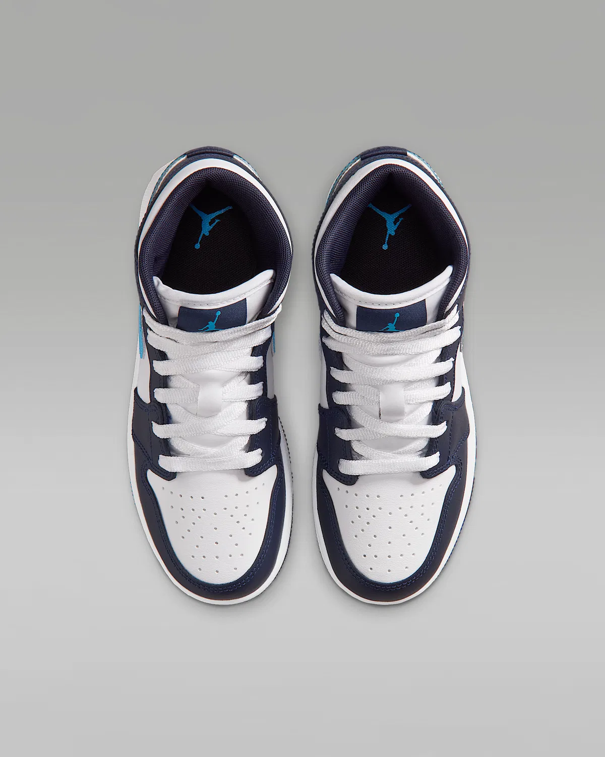 Кроссовки Air Jordan 1 Mid для детей старшего возраста, Obsidian/White/Dark Powder Blue — фото 4