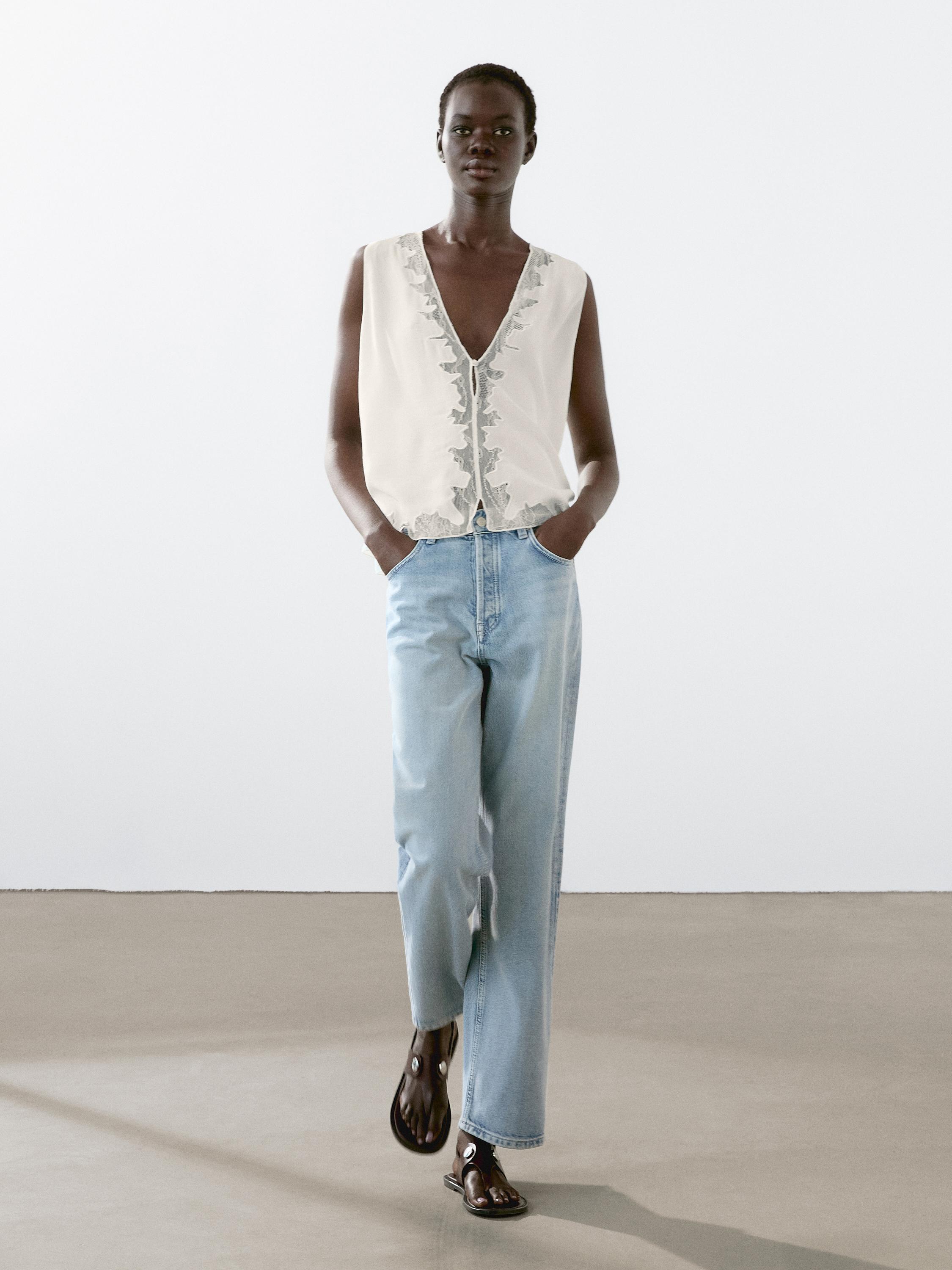 

Струящаяся блузка с кружевной отделкой Massimo Dutti, кремовый