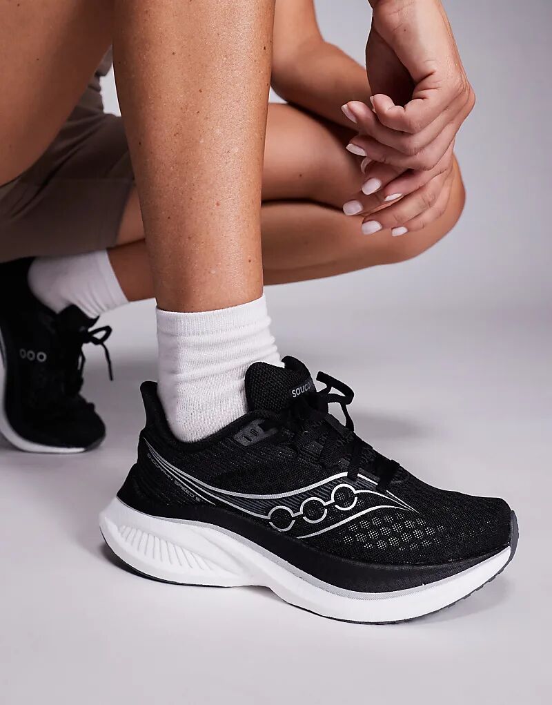 Кроссовки для бега Saucony Endorphin Speed ​​5 в черно-белом цвете — фото 4