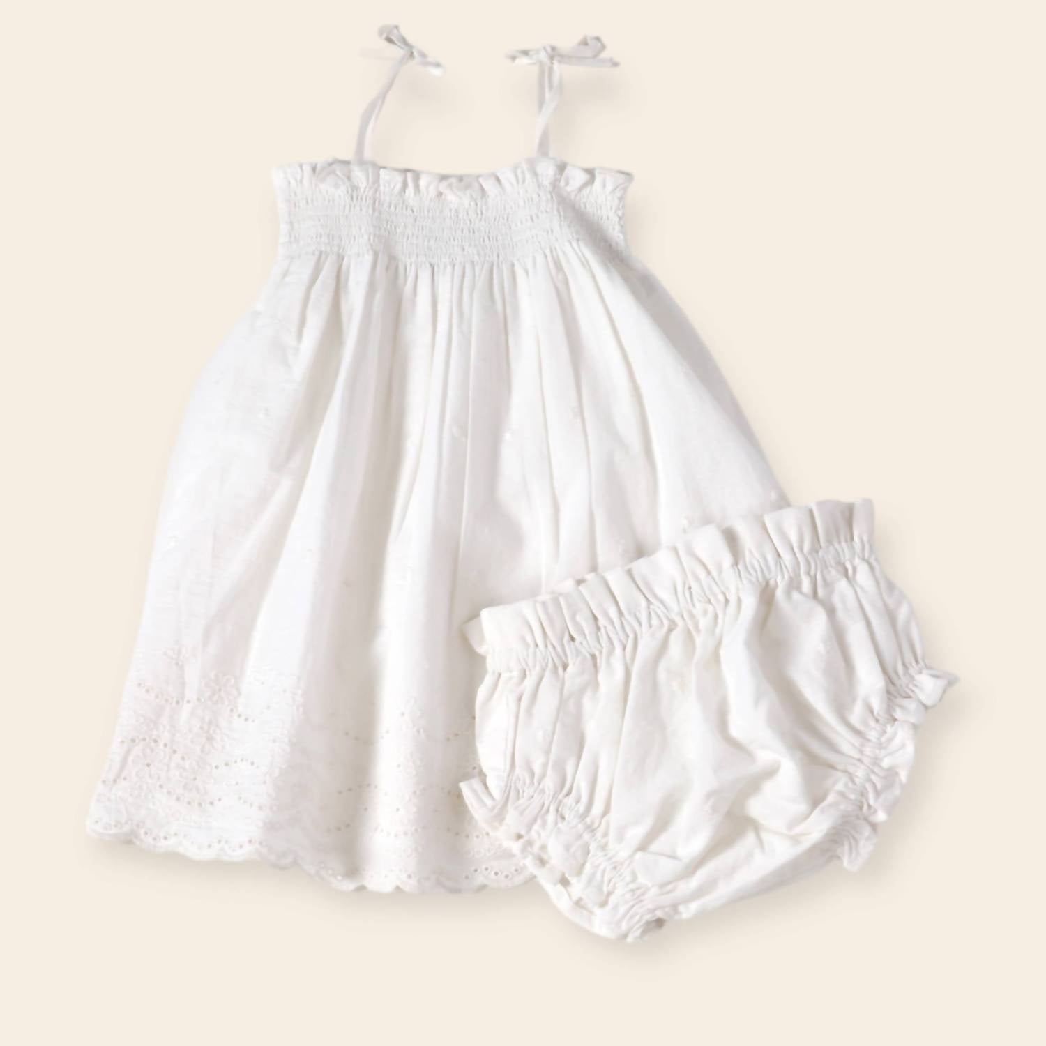 

Платье Camille Eyelet Smocked Dress & Sharp для девочек в цвете Off White VIVERANO Organics