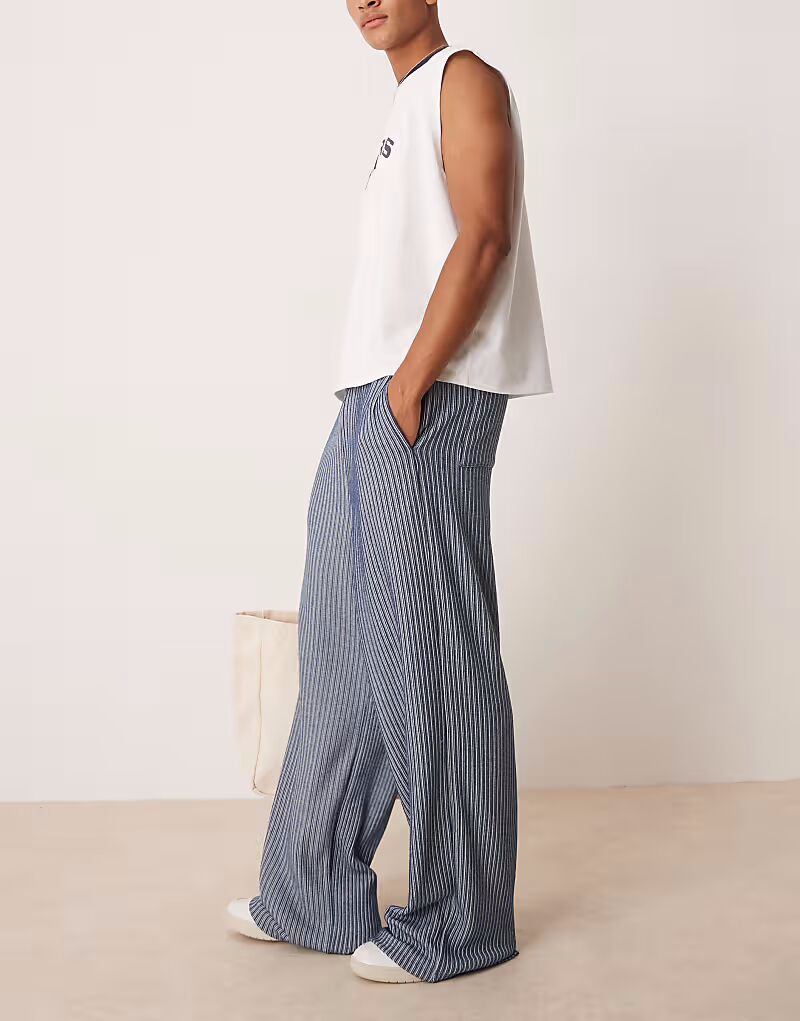 

Супер мешковатые джоггеры в синюю мини-полоску Asos Design