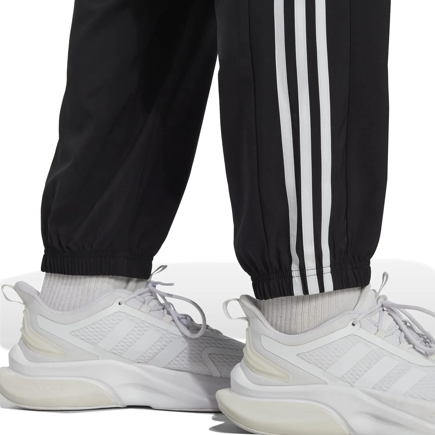 Мужские брюки Adidas Aeroready Essentials Woven 3-Stripes Tapered Pants — фото 4