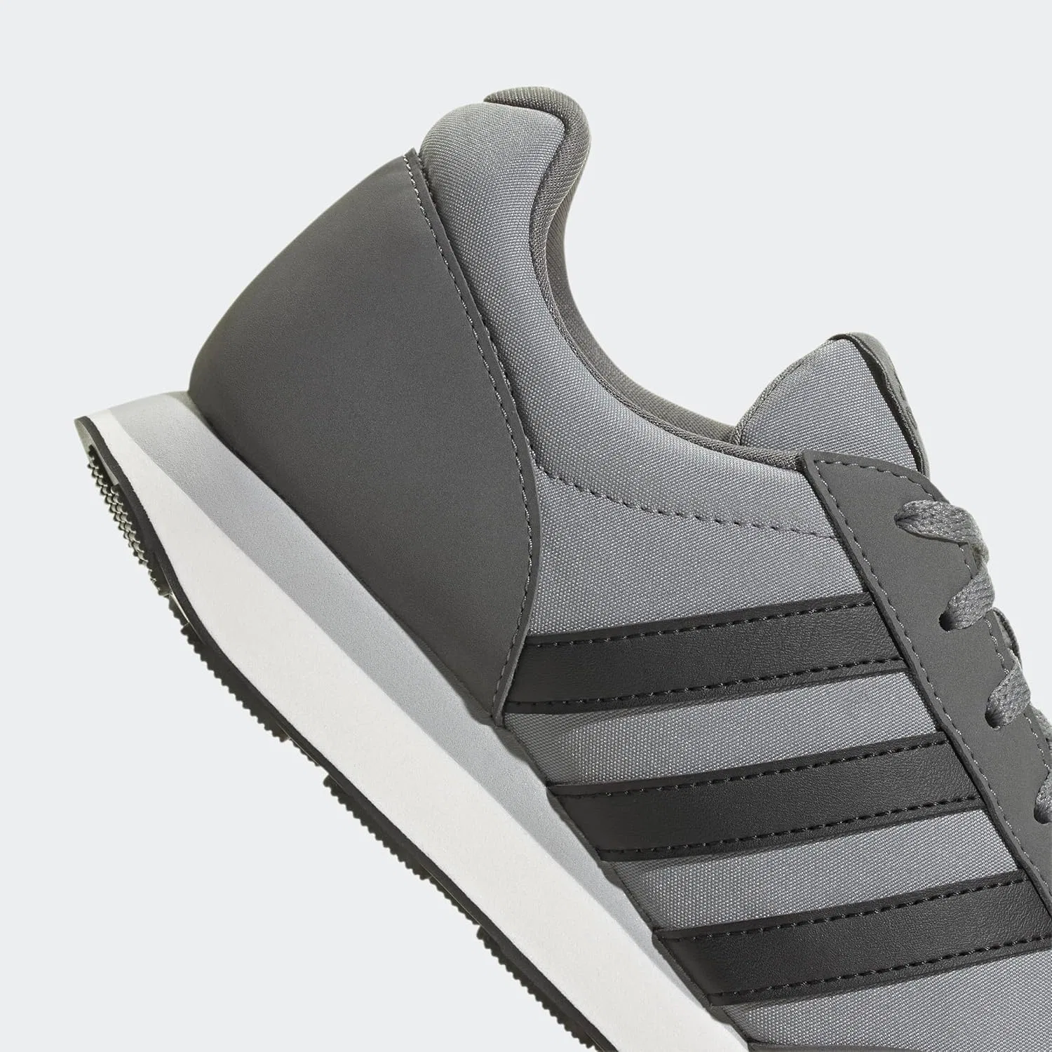 Мужские кроссовки Adidas Run 60s 3.0, Grey Three Core Black Grey Four — фото 4