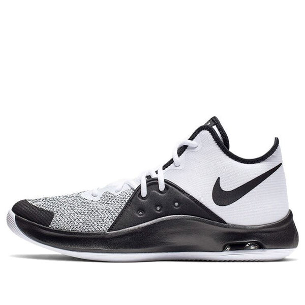 

Кроссовки air versitile 3 Nike, белый
