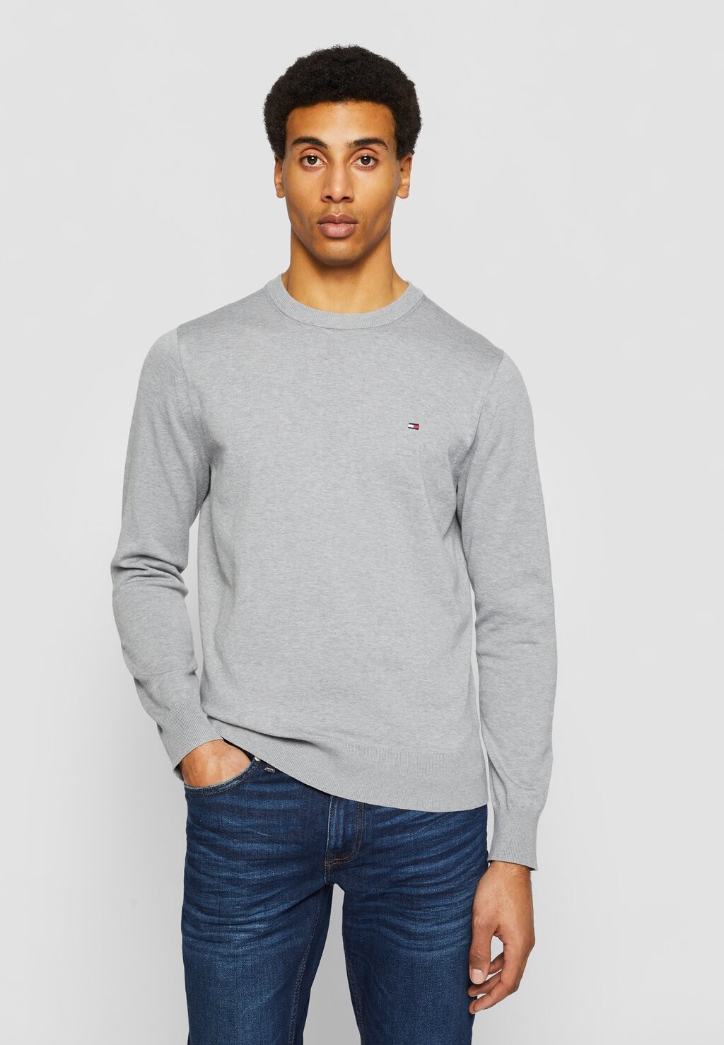 

Свитер Tommy Hilfiger, р светло-серый
