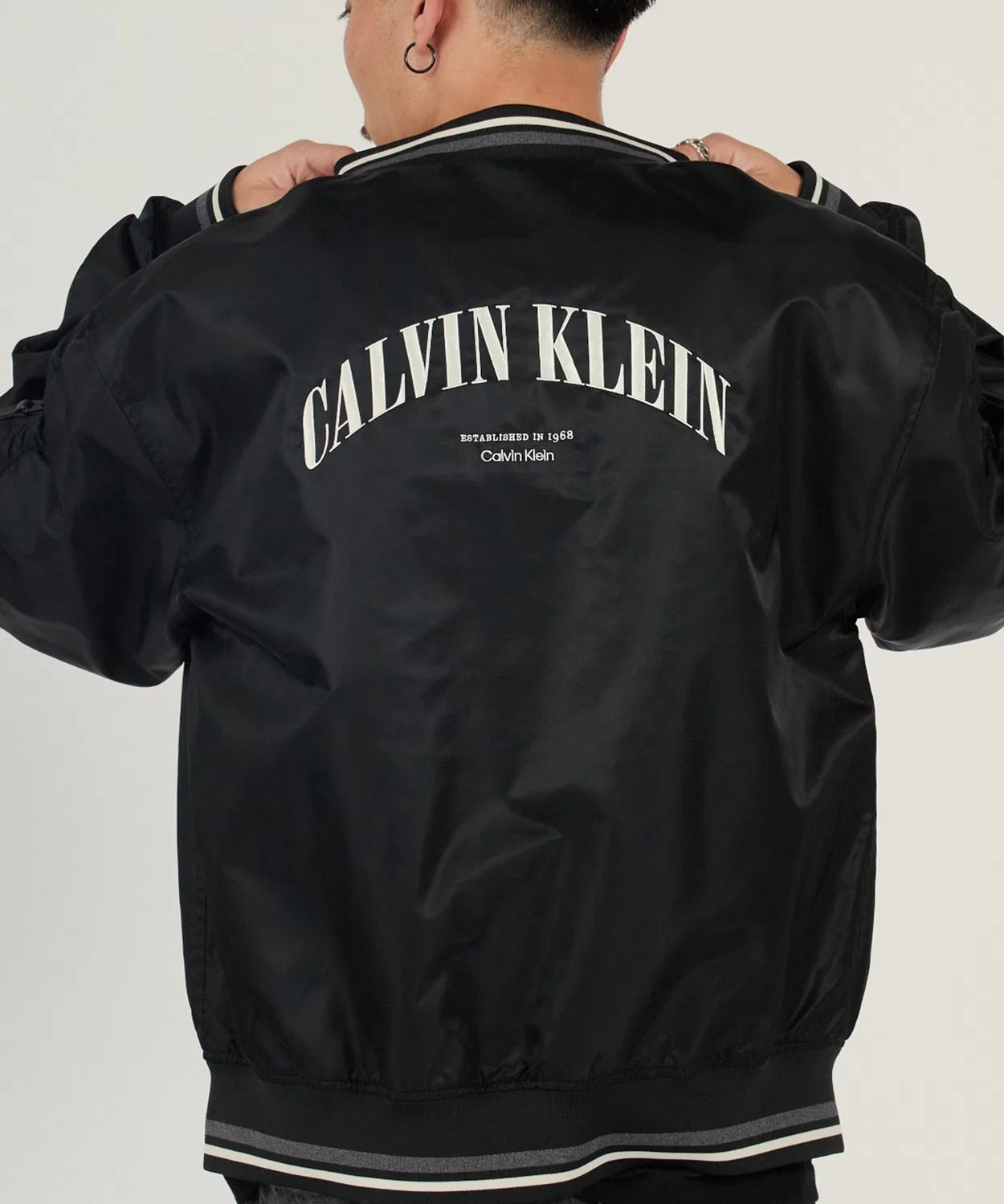 Куртка бомбер Calvin Klein MA-1 нейлоновая чёрная