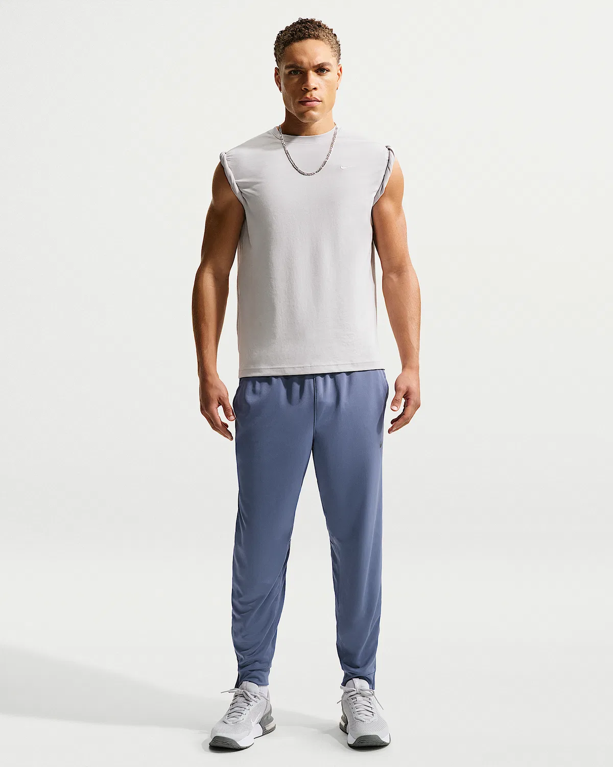 Мужская футболка Dri-FIT с коротким рукавом Nike Primary, Grey Fog/Grey Fog — фото 4
