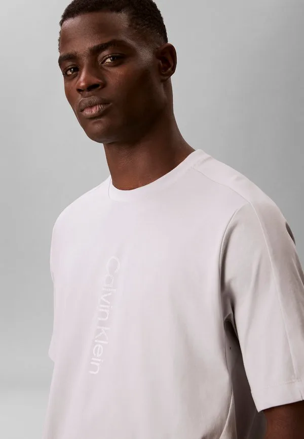 Футболка с графическим принтом, иконка, спортивный принт. Calvin Klein, Harbor Mist — фото 4