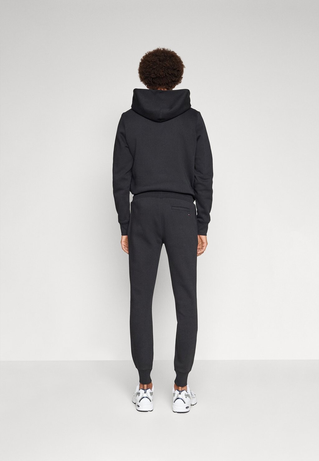 Спортивный костюм NEW YORK TRACKSUIT Tommy Hilfiger, цвет black — фото 3