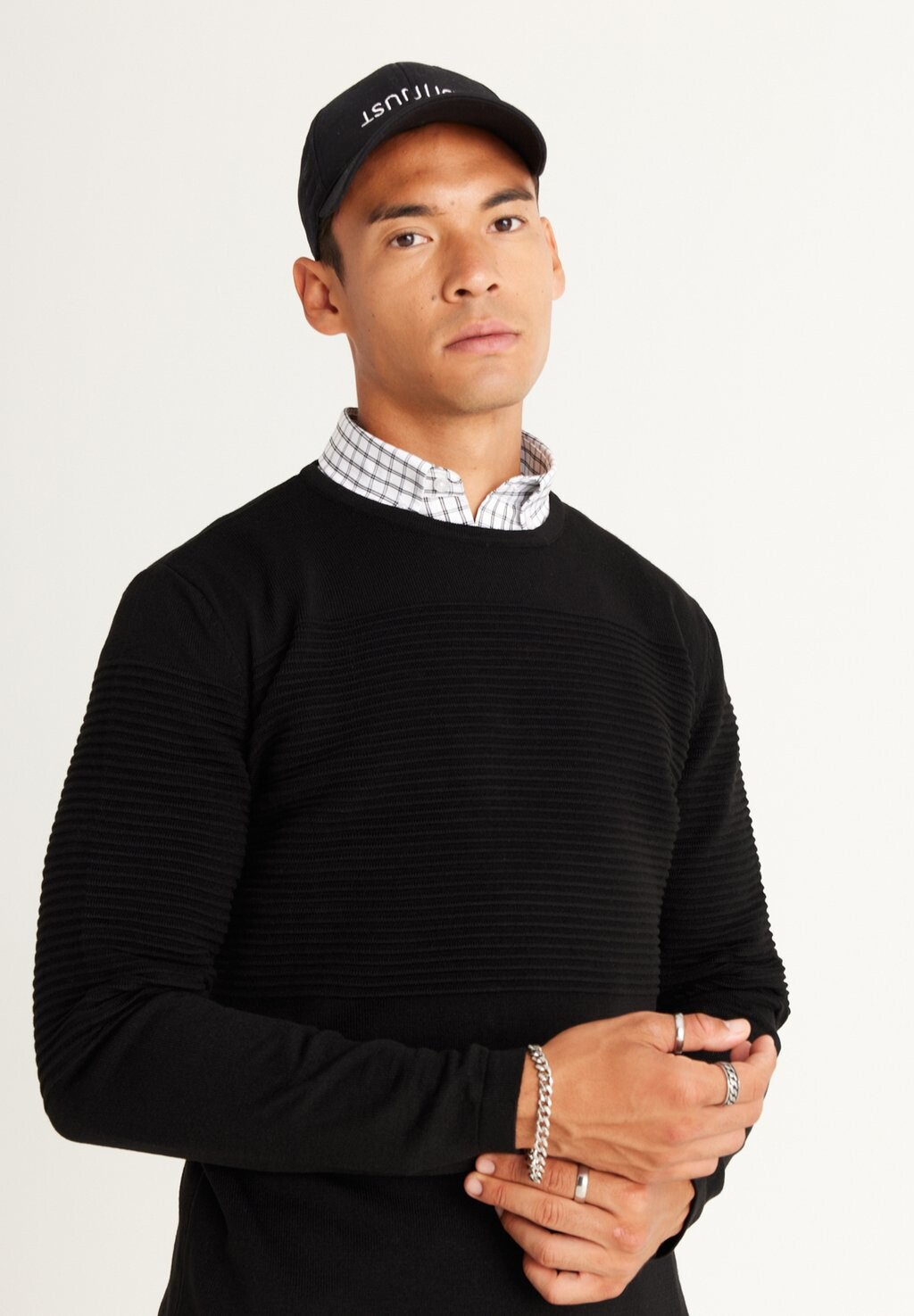 

Джемпер STANDARD FIT O COLLAR AC&CO / ALTINYILDIZ CLASSICS, черный
