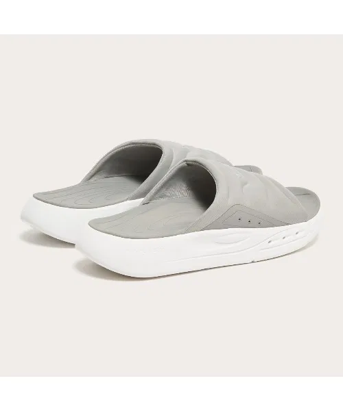 Мужские сланцы OAKLEY Studio Slide серые — фото 3