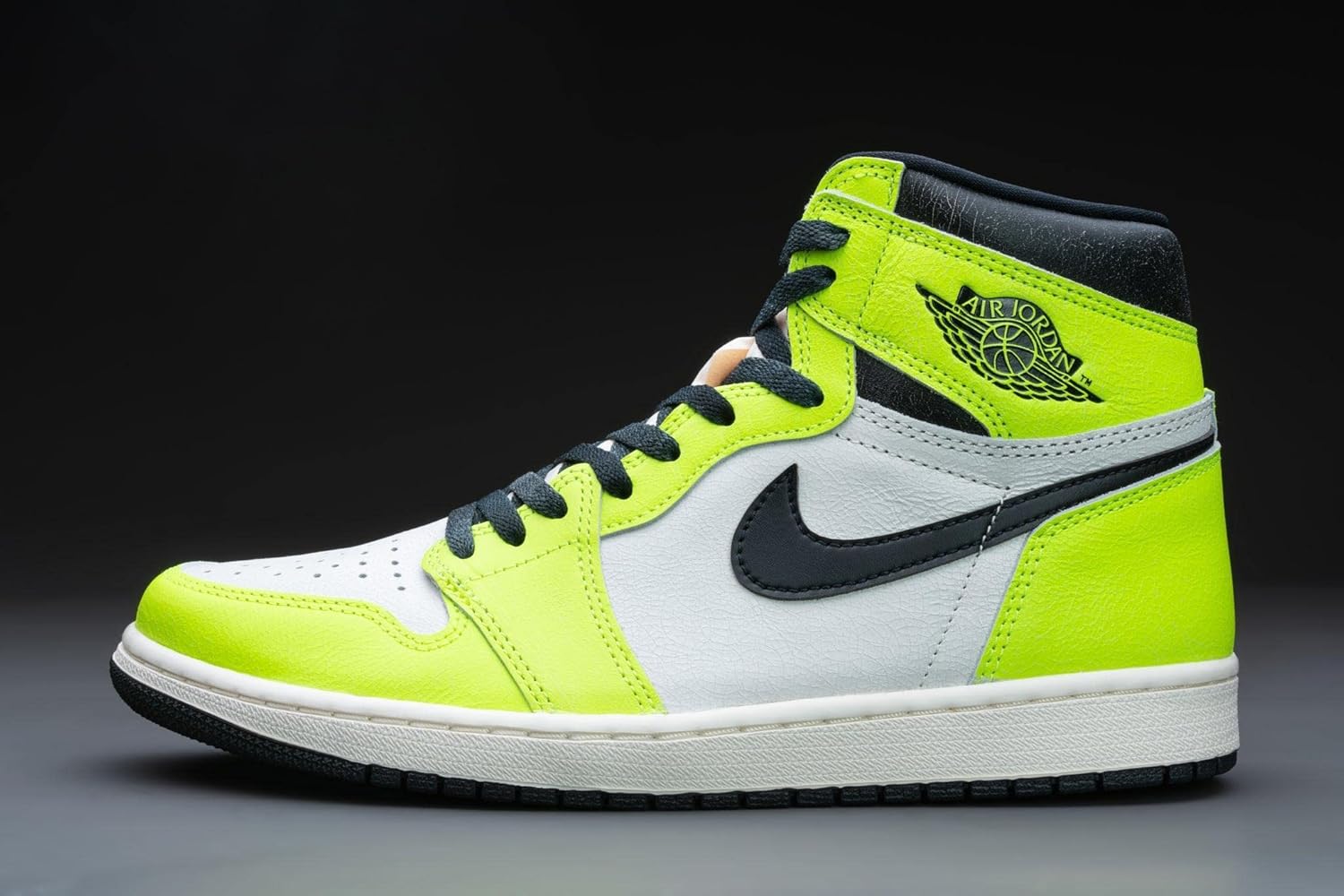 Мужские кроссовки Nike Air Jordan 1 Retro High OG, черный — фото 4