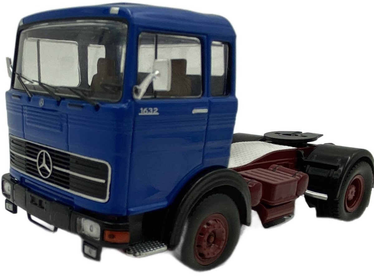 

Mercedes-Benz LPS 1632 1970 модель грузовика 1:43 IXO TR175.22