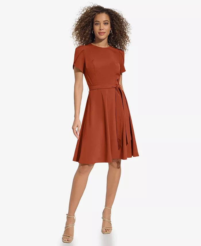 

Женское платье с коротким рукавом Fit & flare Calvin Klein, черный