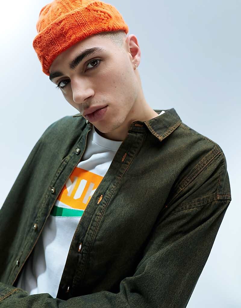 

Коричневая джинсовая рубашка оверсайз с карманами в стиле 90-х ASOS DESIGN