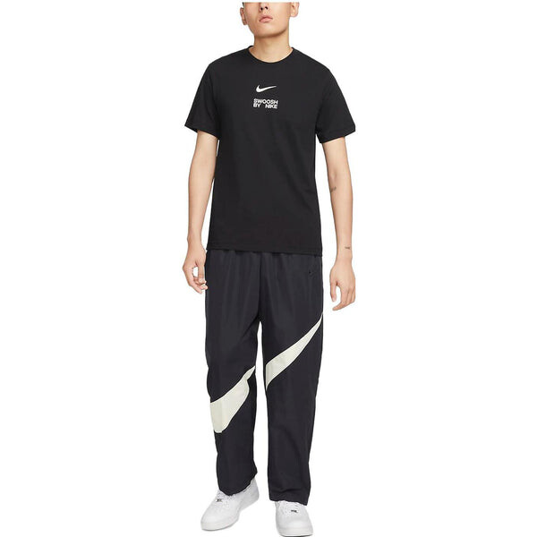 Футболка Nike Swoosh T-Shirt 'Black', черный — фото 3
