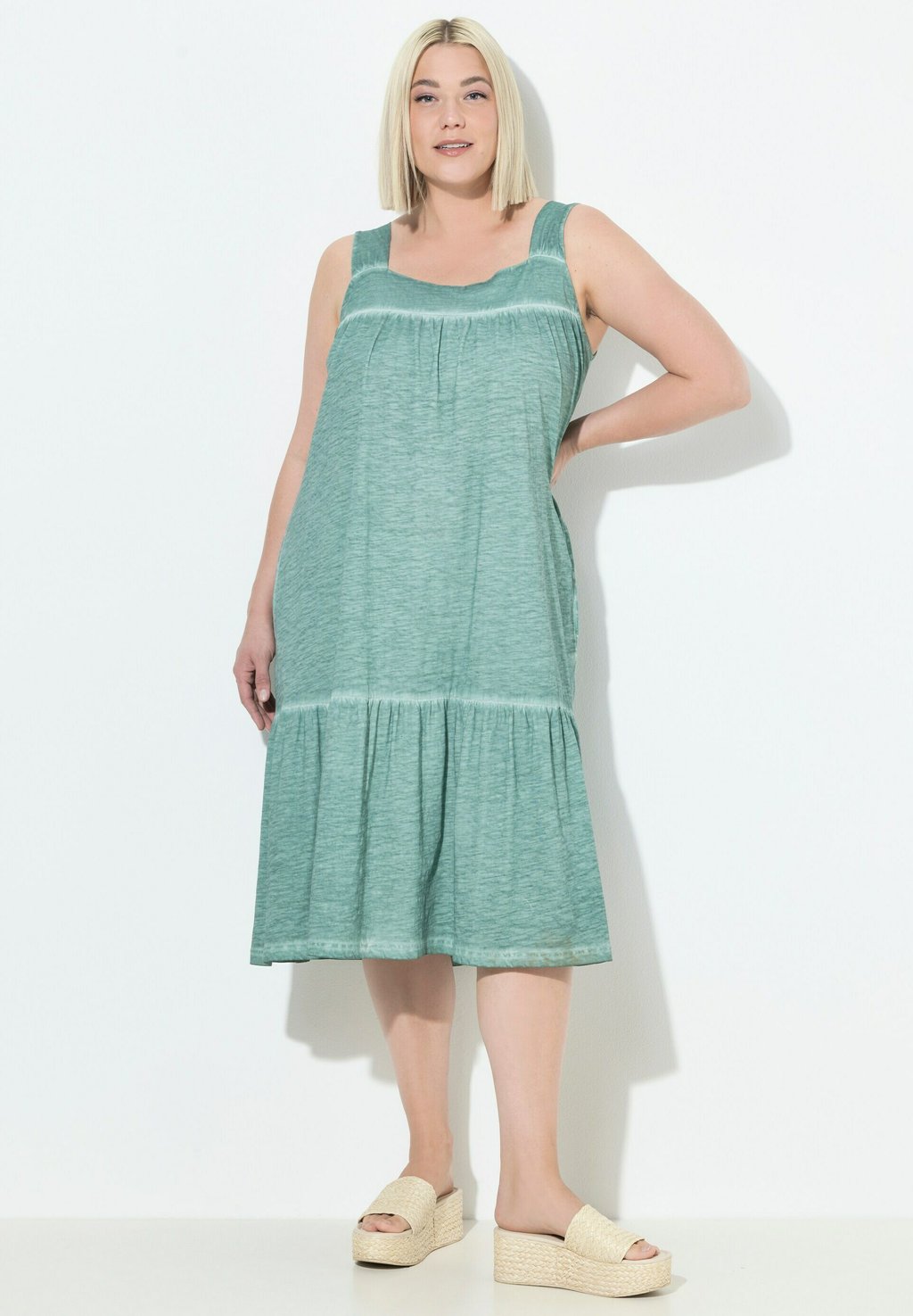 

Платье из джерси COLD DYED ÄRMELLOS Ulla Popken, светло-зеленый