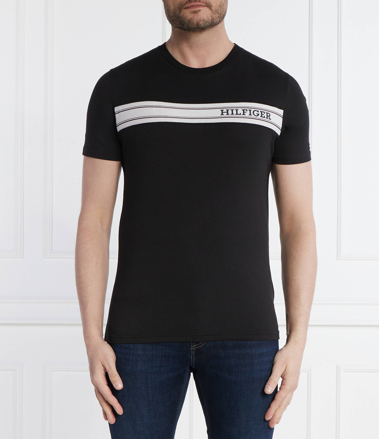 

Футболка Tommy Hilfiger Regular Fit, черный