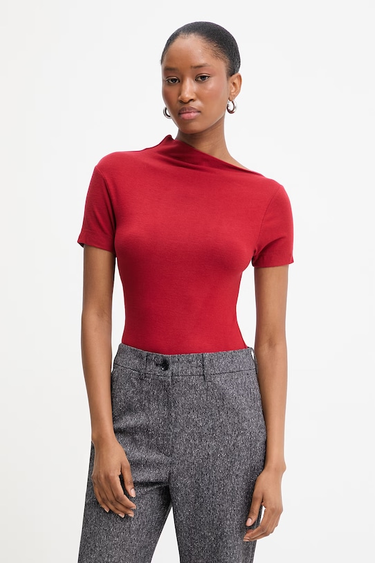 

Футболка дамиана Guess, красный