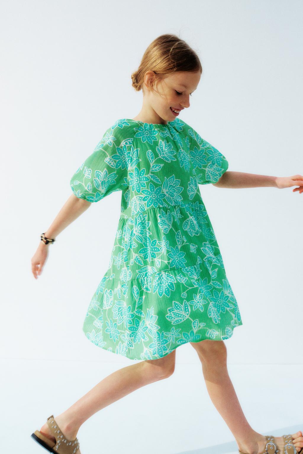 

Платье в цветочек с панелями ZARA, цвет Mid-green