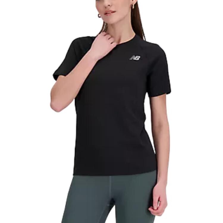 

Футболка женская черная New Balance