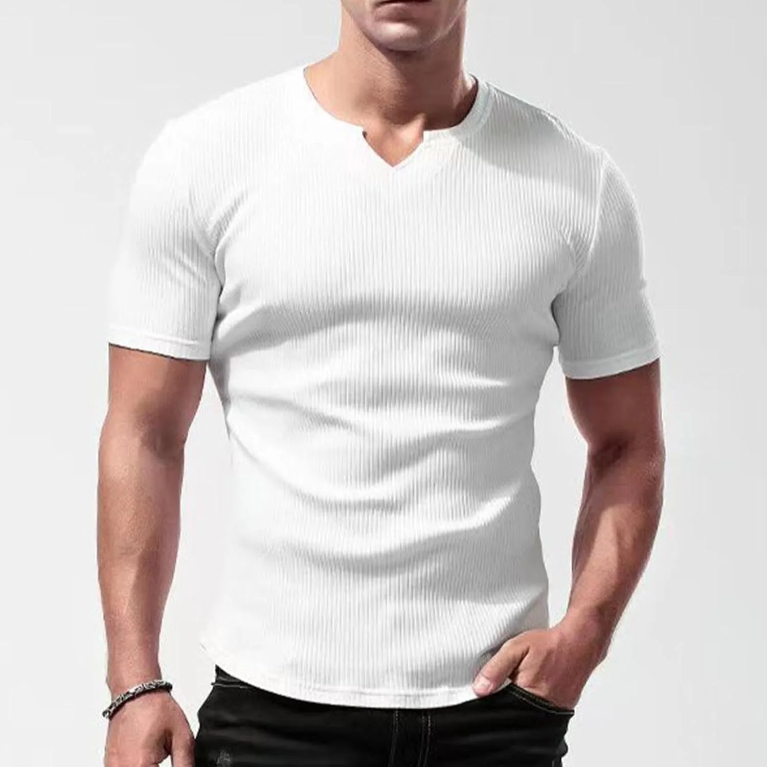 Мужская футболка Slim Fit V-образного выреза с коротким рукавом — фото 2
