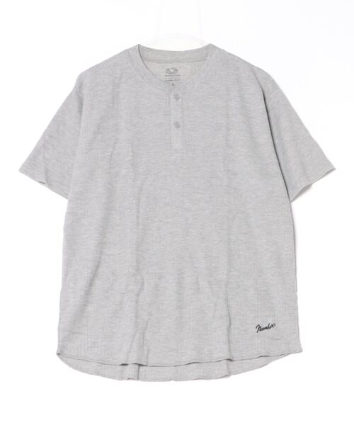 

Футболка-поло с воротником-хенли, Fruit of the Loom x Number (N)ine, серая, Серый, Футболка-поло с воротником-хенли, Fruit of the Loom x Number (N)ine, серая