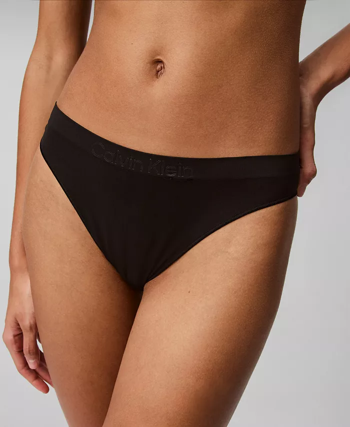 

Женские трусы-стринги Bonded Flex QD3958 Calvin Klein, черный
