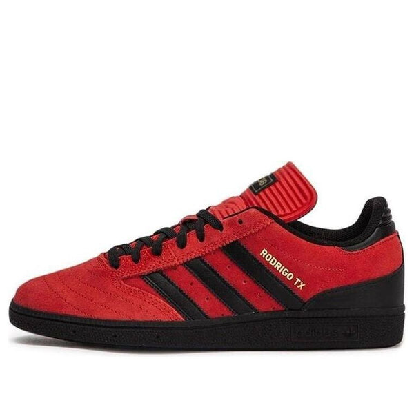 

Кроссовки бусениц Adidas, черный