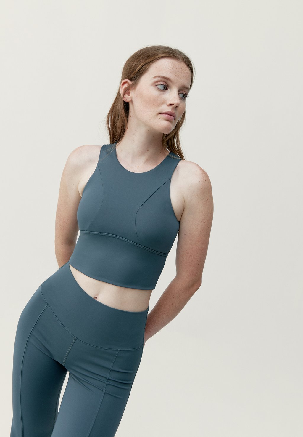 

Топ ELIN Born Living Yoga, синий