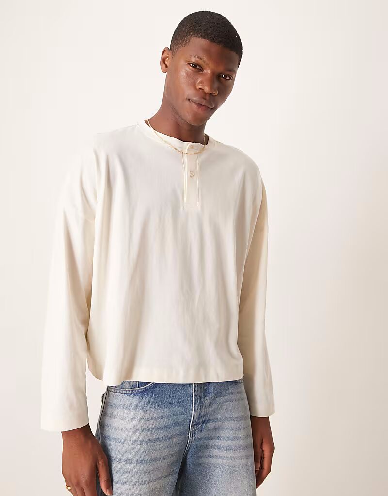 

Футболка ASOS DESIGN большого размера с длинными рукавами и воротником-хенли цвета экрю