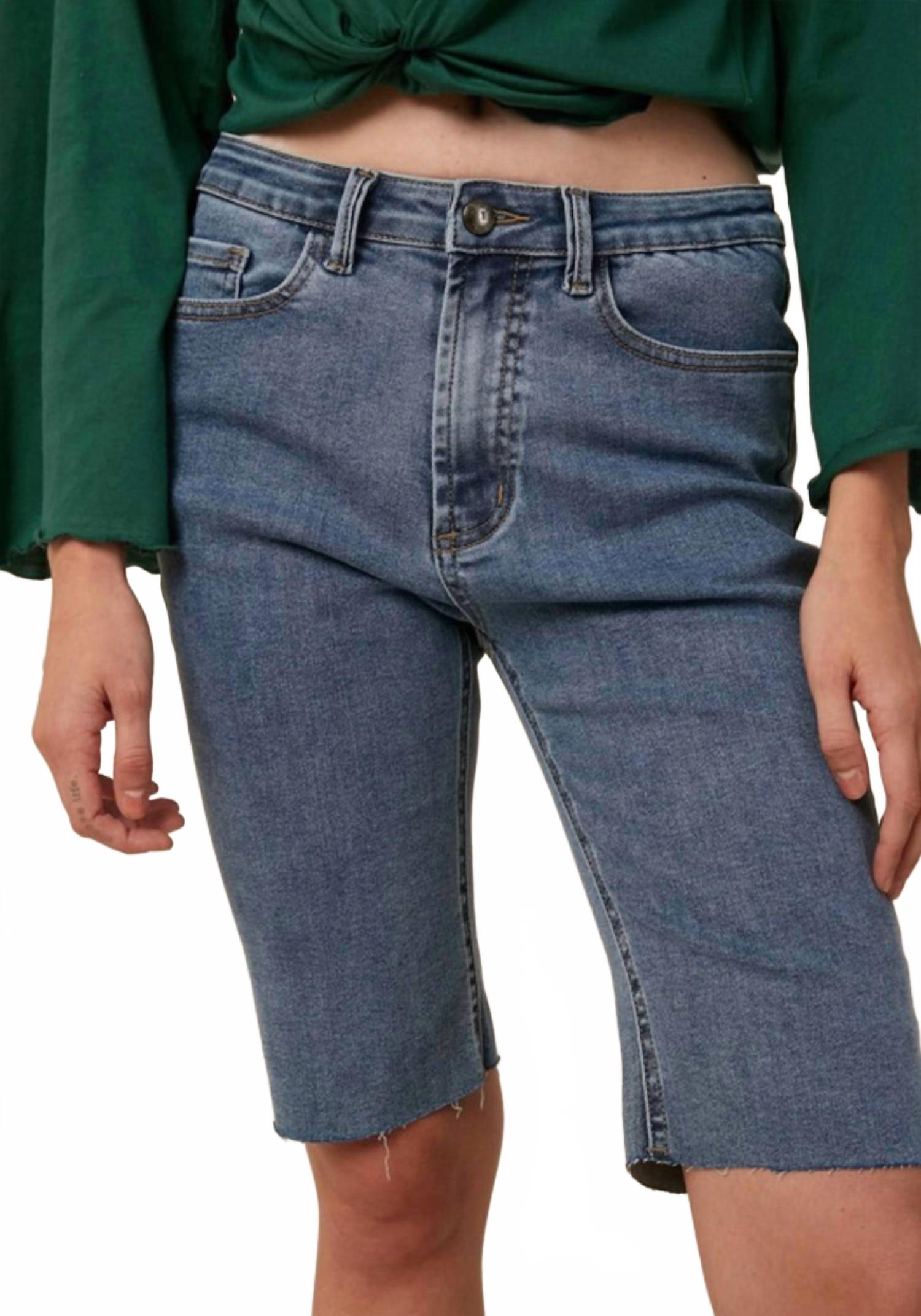 

Бермуды Amalfi цвета деним синего цвета Listicle, Denim Blue