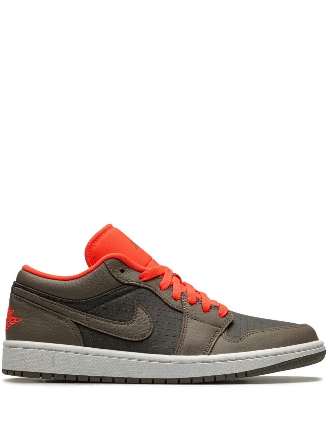 

Кроссовки Jordan Air Jordan 1 Low SE, темно-зеленый/светло-красный