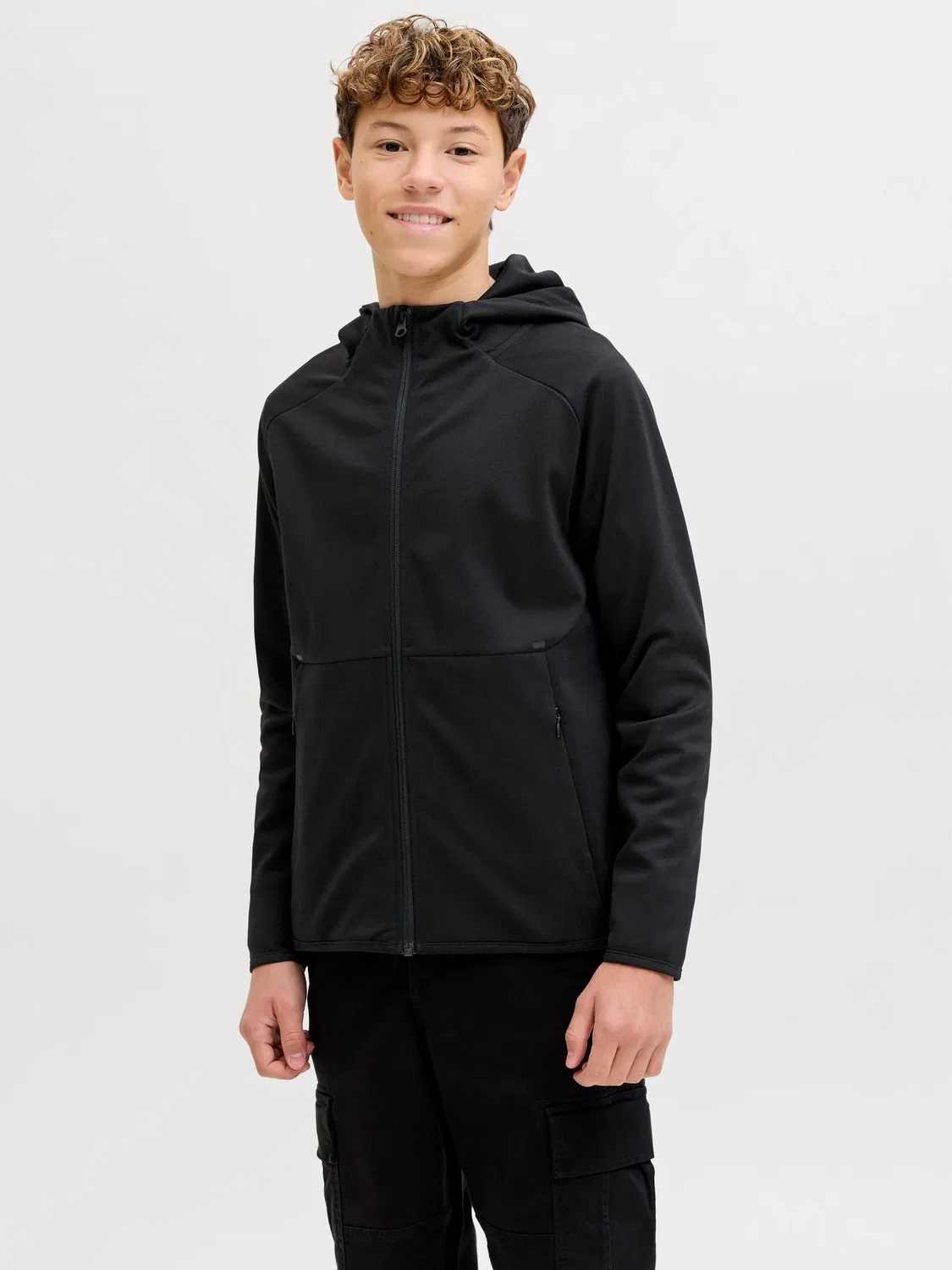 Толстовка на молнии, капюшон, JACK & JONES Junior, черный — фото 2