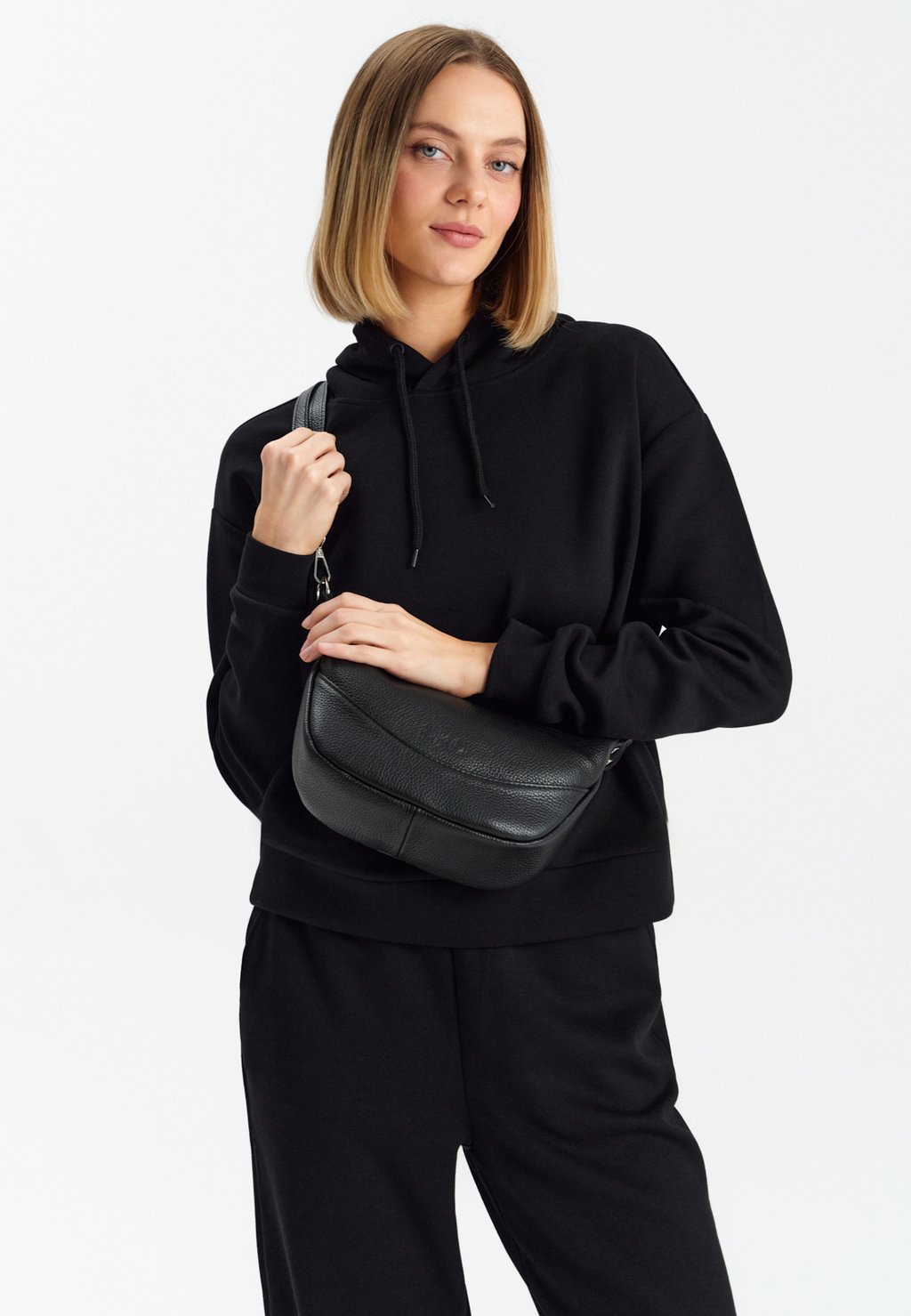 

Сумка через плечо RYŁKO, черный