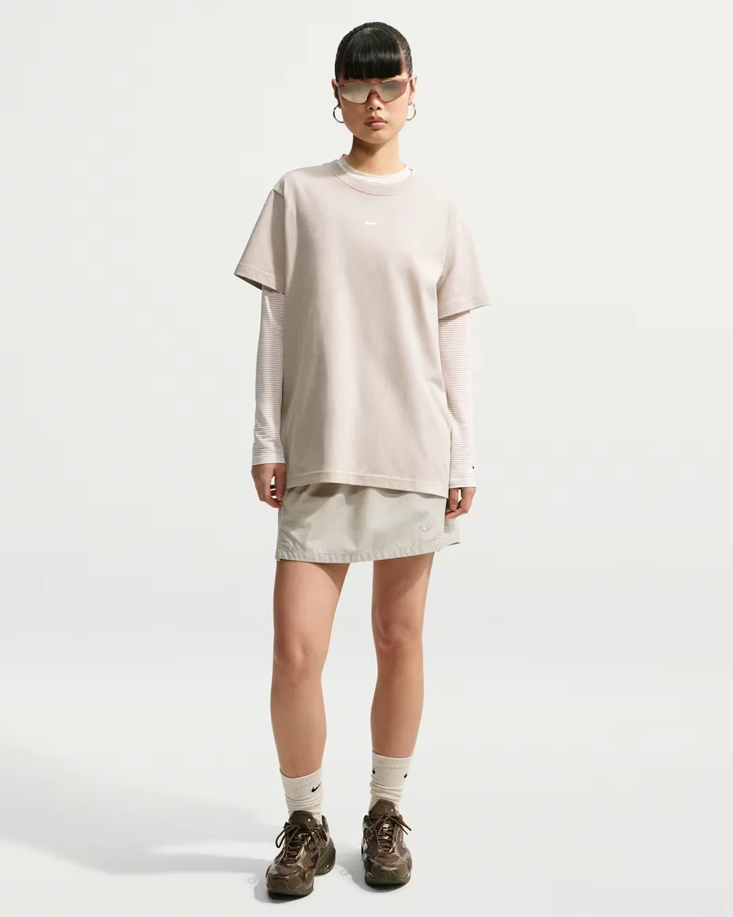 Женская футболка оверсайз Nike Sportswear Classic, Cream II — фото 4