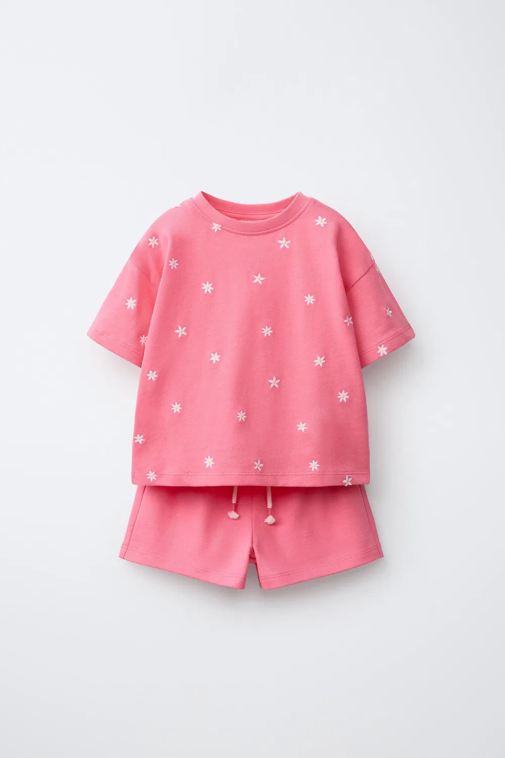Комплект из вышитой футболки и шорт-бермуд ZARA, Pink/White