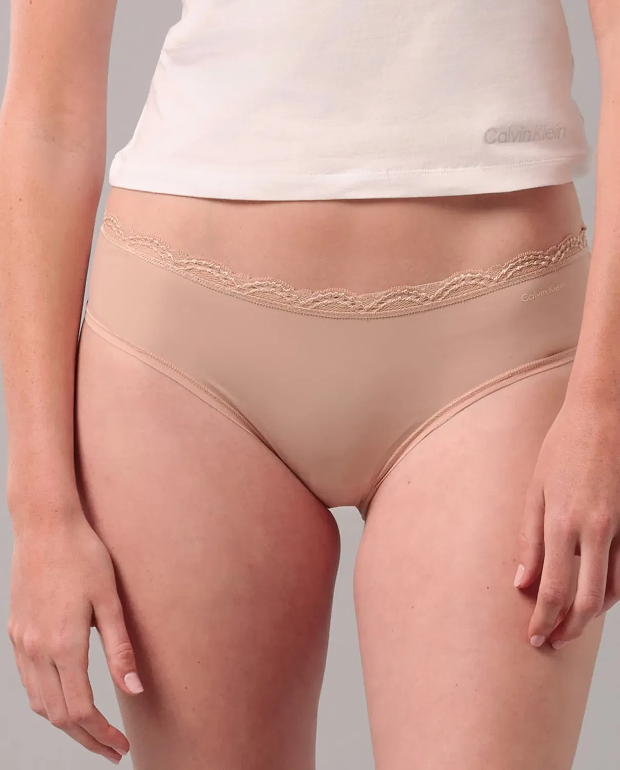 Женские трусы-слипы с кружевом Braga Hipster Calvin Klein, Marrón