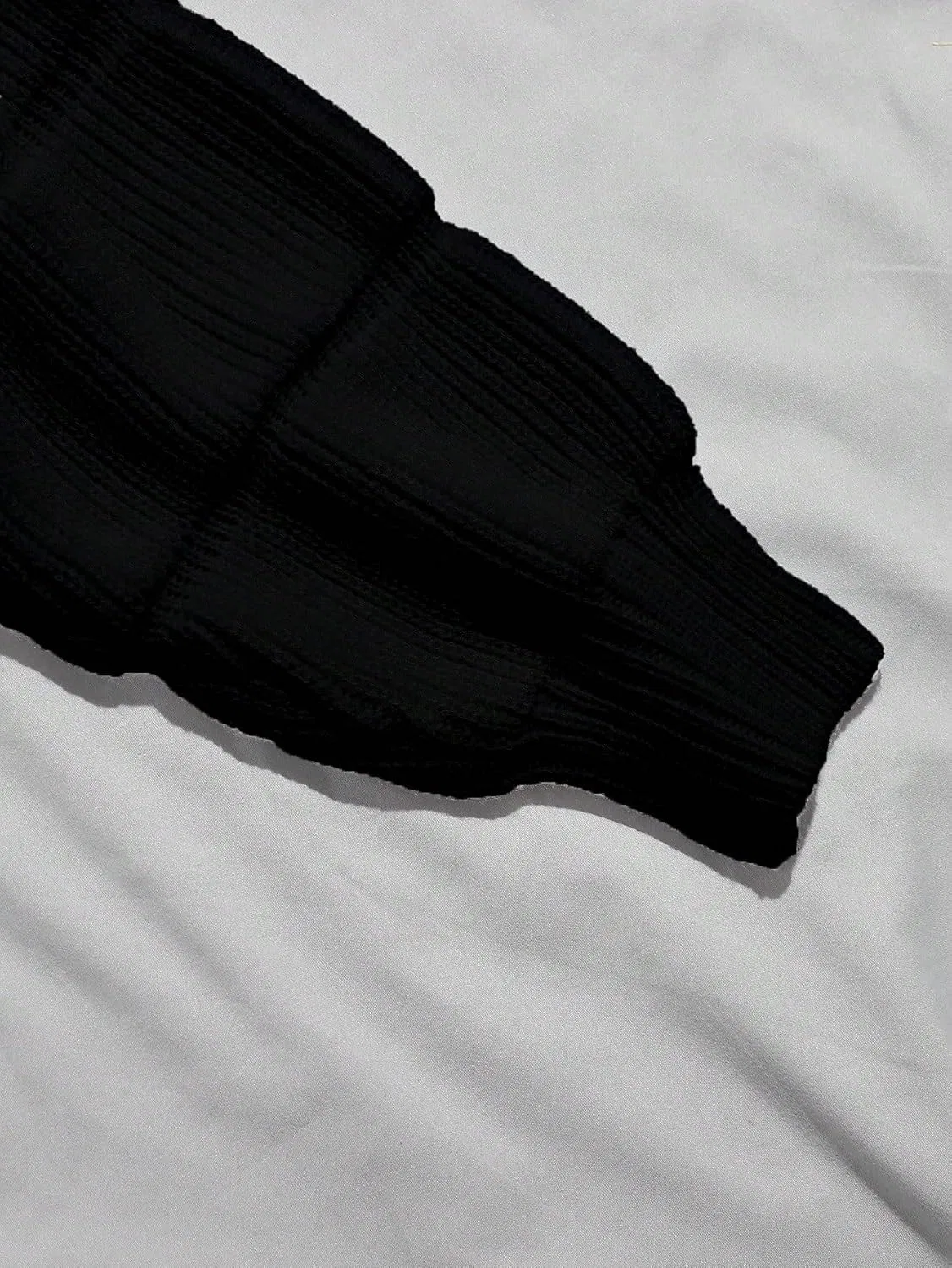 Женский свитер с круглым вырезом, с длинным рукавом, Regular Fit, Rib-Knit, чёрный — фото 4