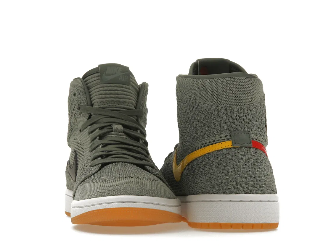 Детские кроссовки с высоким верхом Jordan 1 Retro High Flyknit Jordan, Clay Green/White-Hyper Cobalt-Gum Yellow — фото 4