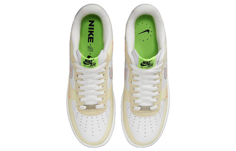 Кроссовки Nike Air Force 1 '07 LV8', кремовый/зеленый — фото 4