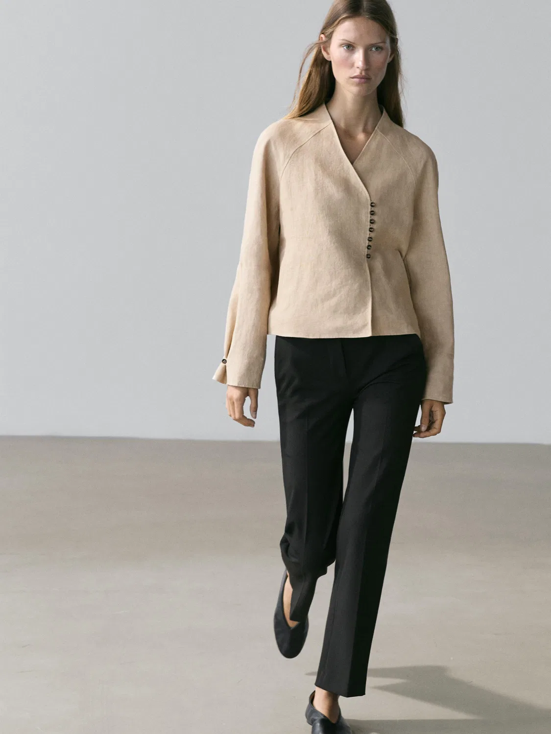Укороченная куртка из 100% льна Massimo Dutti, бежевый — фото 2