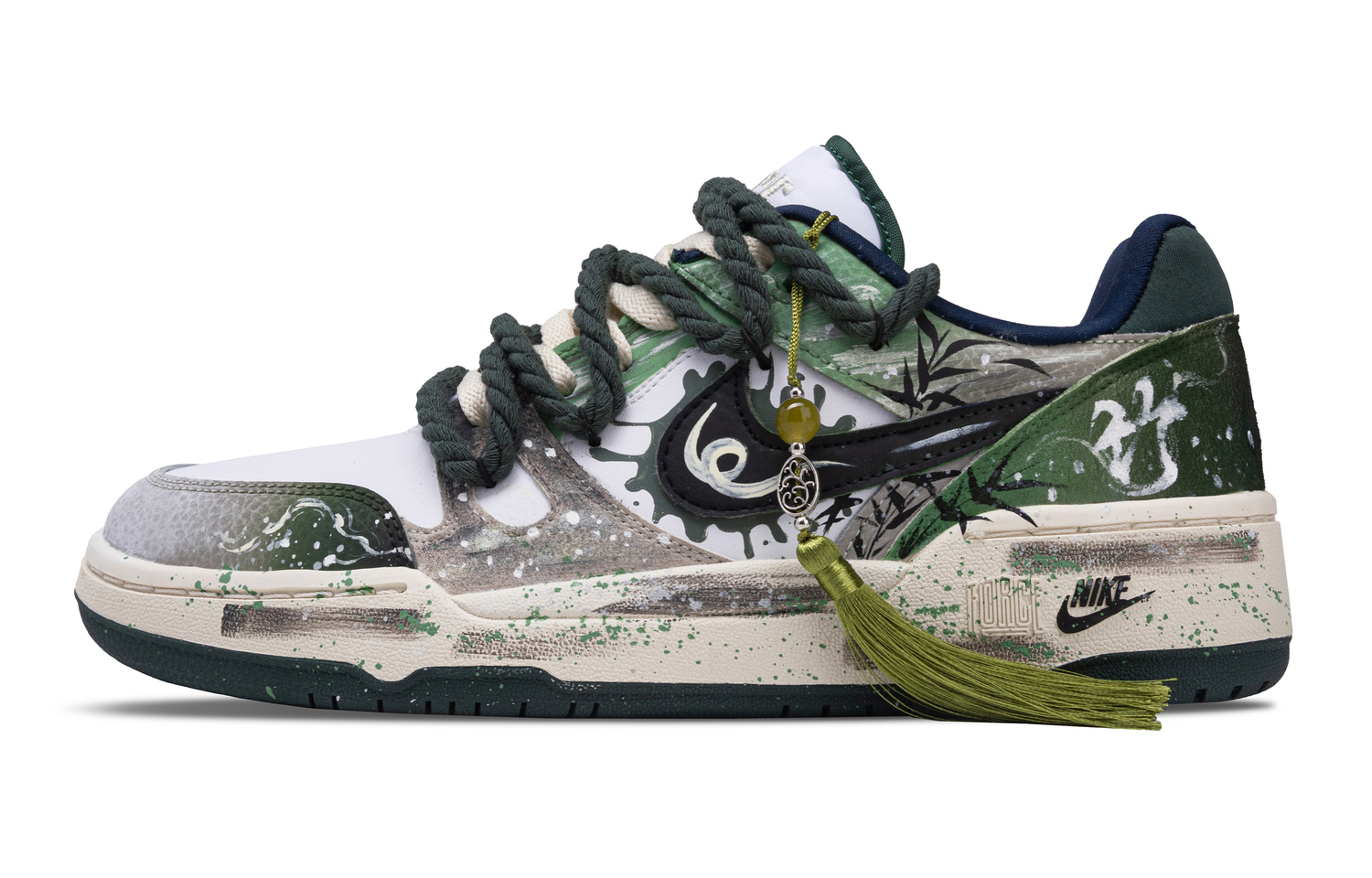 

Полноразмерные скейтерские кроссовки low top для мужчин из сосны и бамбука Nike, Jasper