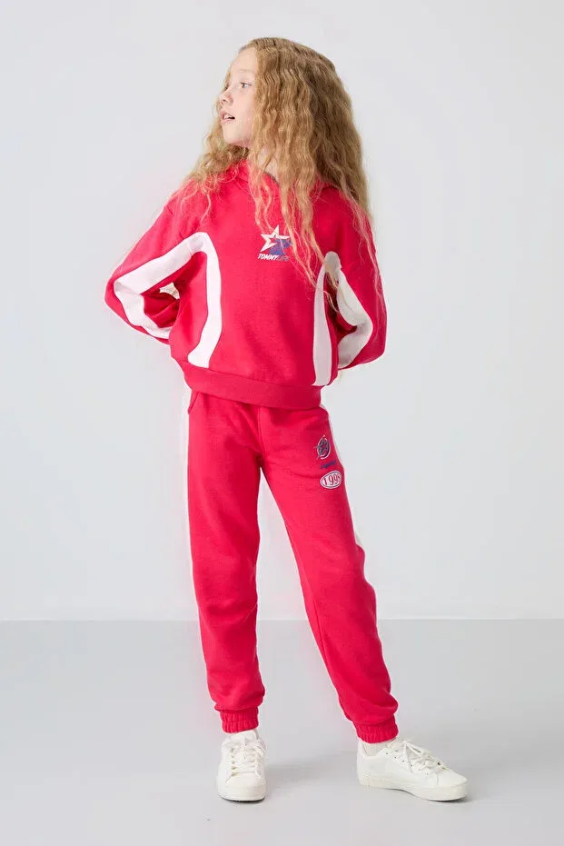 Детский спортивный костюм для девочек с принтом Viva Red Cotton Inside Hairy Soft Textured Standard Fit Printed Tommy Life, Viva Red-Viva Red — фото 4