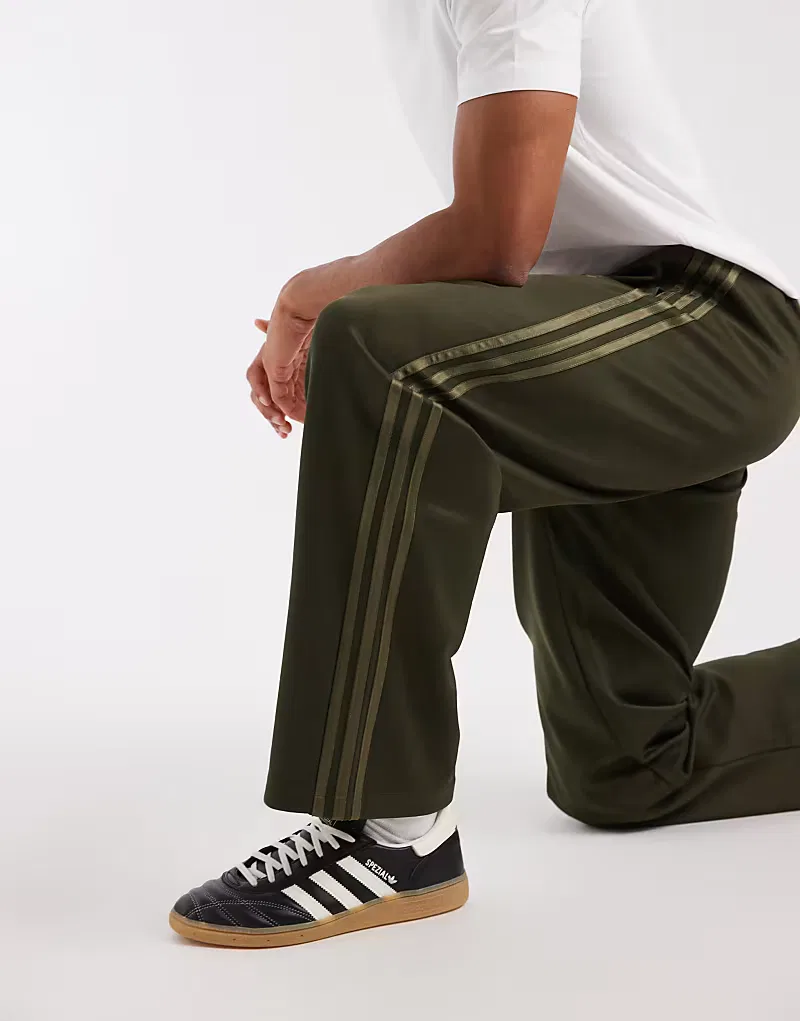Свободные спортивные брюки ночного карго Adidas Originals Adicolor — фото 4