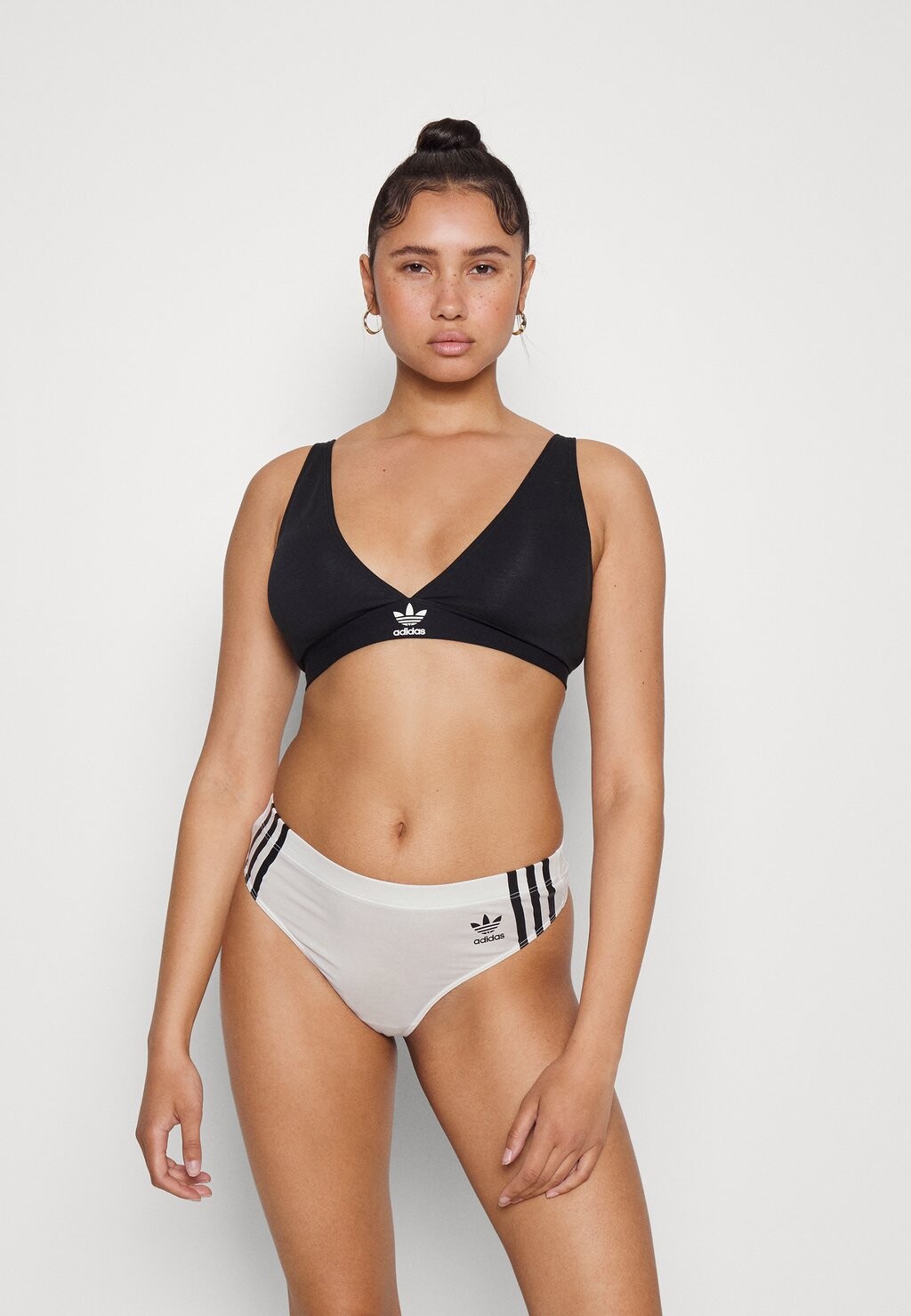 

Стринги adidas Originals, черно-белый