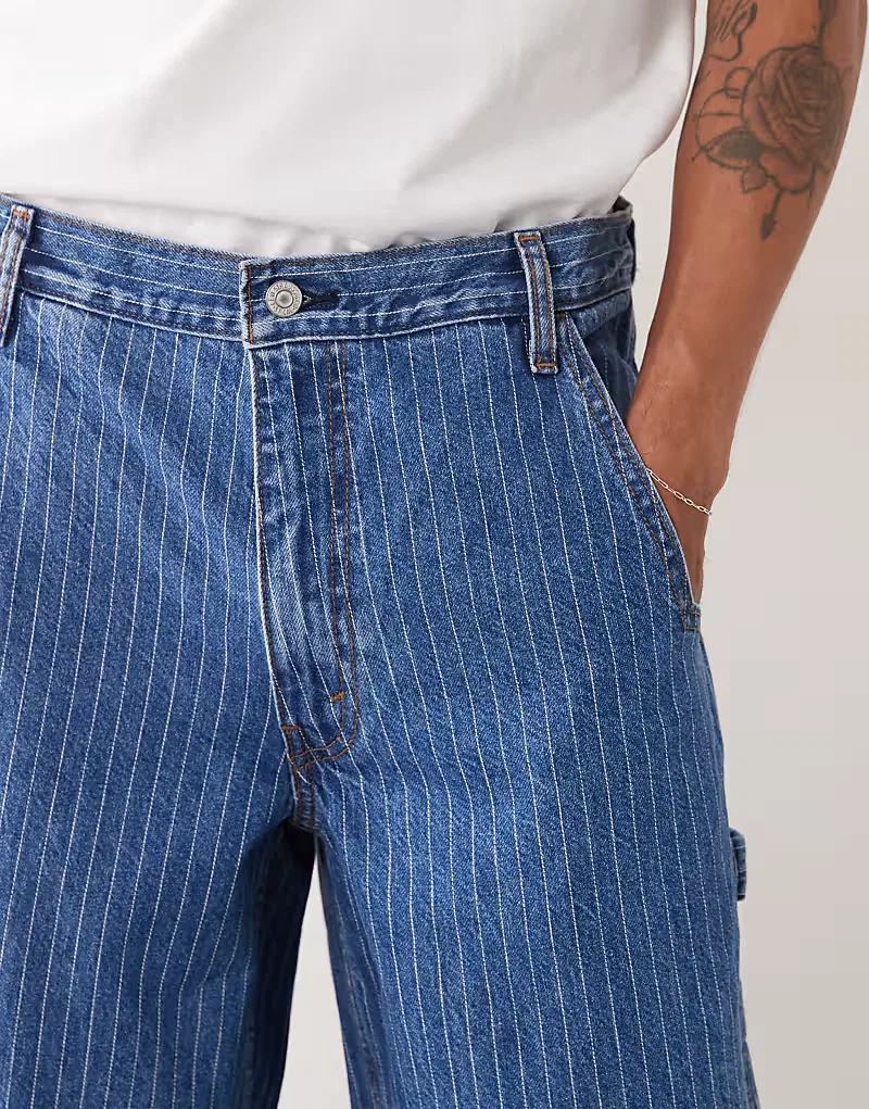 Джинсы Levi's Extra Baggy Milt Striped Denim средней степени потертости — фото 4