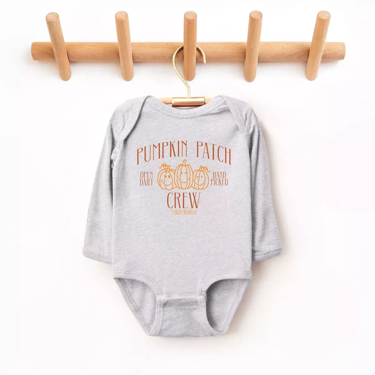 Детское боди для девочек с длинным рукавом SmileyWorld Pumpkin Patch Crew The Juniper Shop, Heather Grey — фото 2